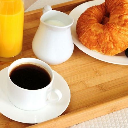 Inn Flight Suites Piarco Ngoại thất bức ảnh