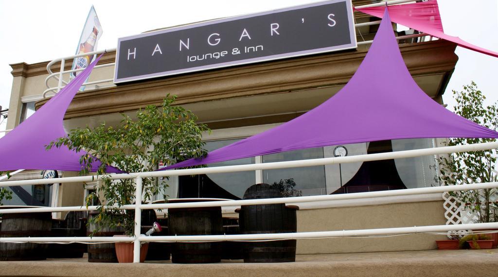 Inn Flight Suites Piarco Ngoại thất bức ảnh